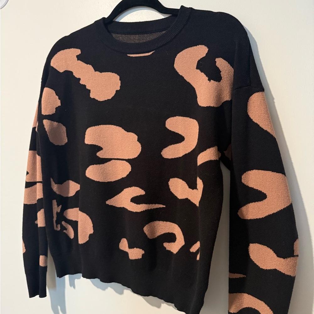 Black and Tan Patterned Sweater